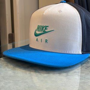 Nike Snapback Mesh Tri-colour